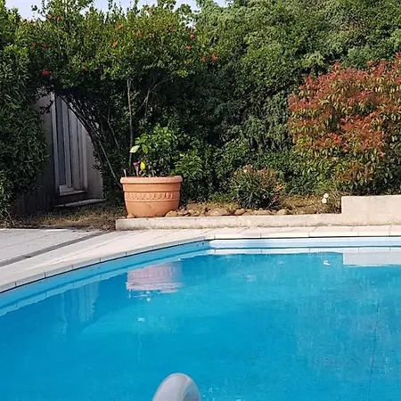 Villa Avec Piscine Au Calme !